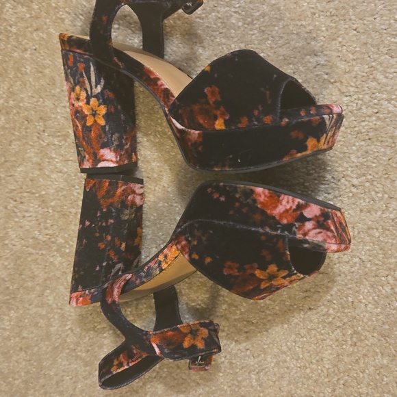 New Platform Block Heel Sandal (WW Torrid - Picture 3 of 11